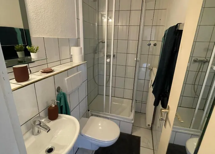 Appartement Apartment, Parterre, Fuer 3 Gaeste, Zentral Gelegen, Mitsubishi Halle *