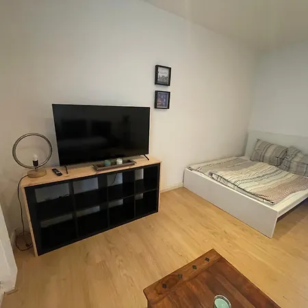 Apartment, Parterre, Fuer 3 Gaeste, Zentral Gelegen, Mitsubishi Halle شقة *