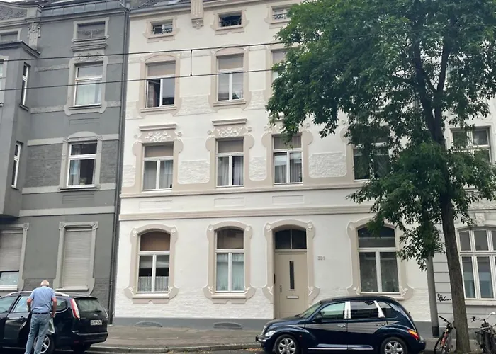 Apartment, Parterre, Fuer 3 Gaeste, Zentral Gelegen, Mitsubishi Halle Apartment *